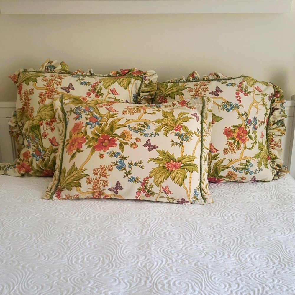 Bella Vista Euro Shams With Standard Sham